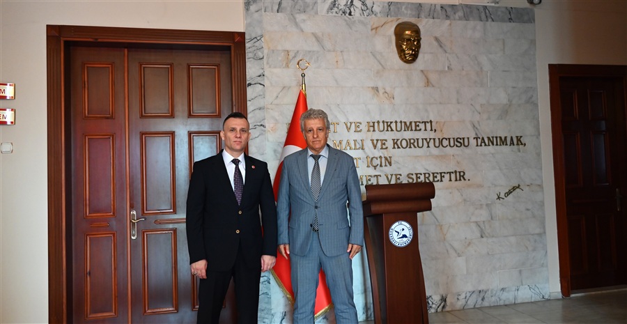 Bölge Müdürümüz Kuşadası Kaymakamını Makamında Ziyaret Etti 